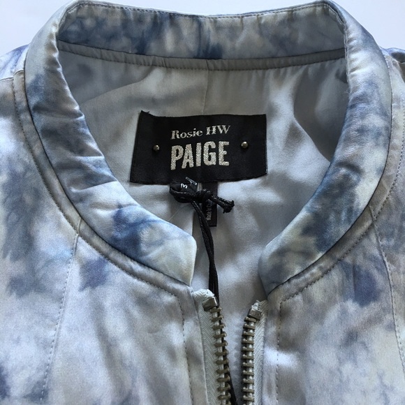 Bomber En Soie 100% PAIGE X Rosie HW - Taille M, Tie-dye Bleu Ciel, Neuf Avec étiquettes